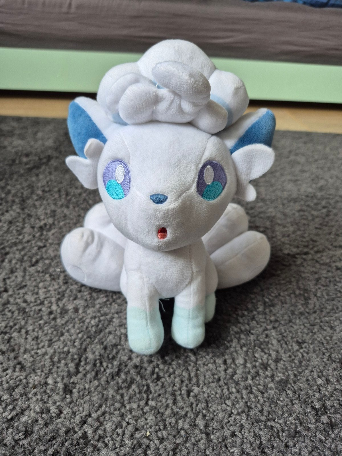 Alolan Vulpix Knuffel Pokémon Center Sitting Cuties, Ophalen of Verzenden, Klein (minder dan 20 cm), Wit, Vos