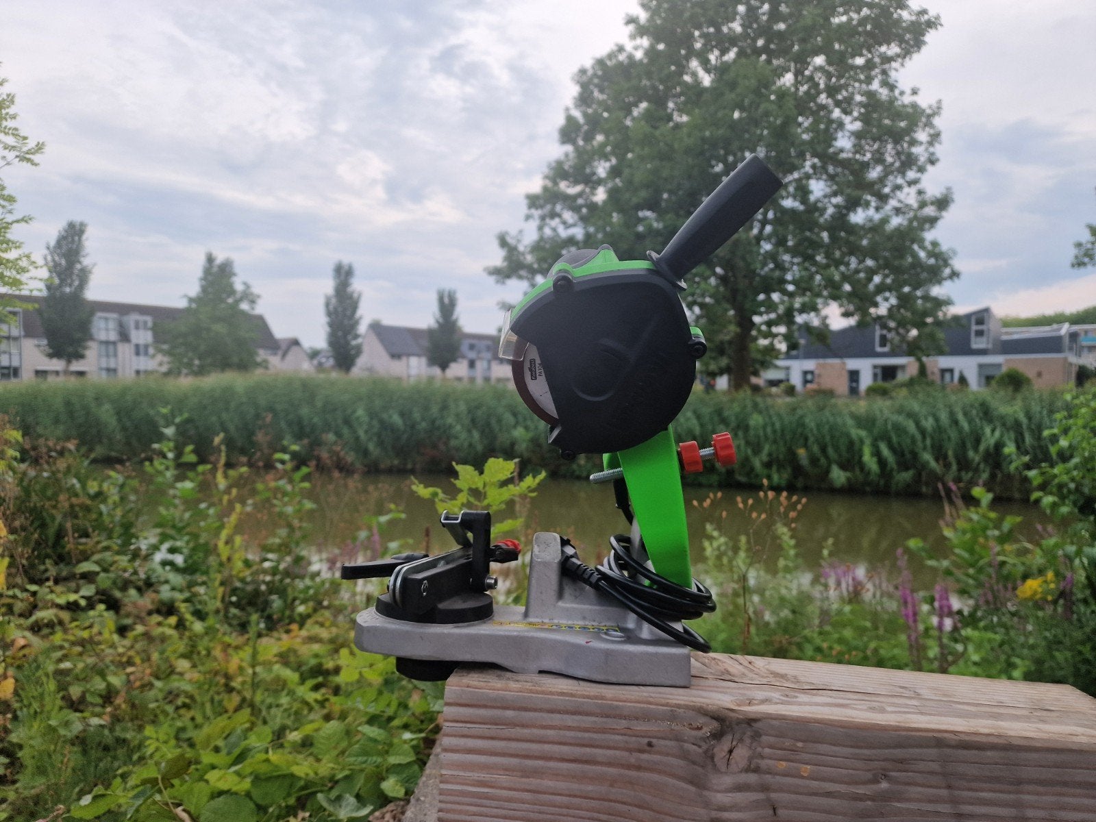 Florabest FSG 85 B1 Kettingslijpmachine, Ophalen of Verzenden, Zo goed als nieuw, Minder dan 700 watt, Overige typen