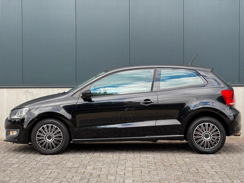 Volkswagen Polo 1.2 TSI |1STE EIG|AUT|AIRCO|CRUISE|2XSLEUTEL, Auto's, Volkswagen, Euro 5, 4 cilinders, Zwart, Origineel Nederlands