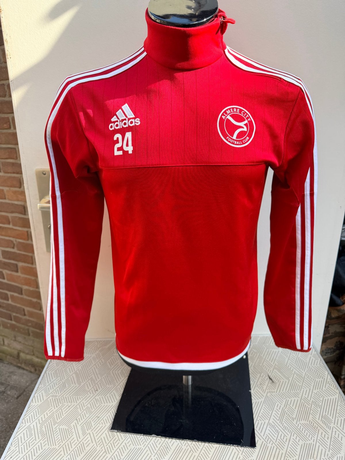 Adidas Almere City FC Trainingsshirt Maat s, Maat 38/40 (M), Overige typen, Ophalen of Verzenden, Zo goed als nieuw