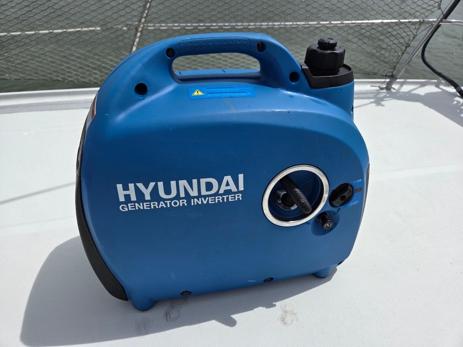 Hyundai HY2000Si Inverter Generator - 2.0 kW, Gebruikt, Benzine, Ophalen of Verzenden, Geluidgedempt