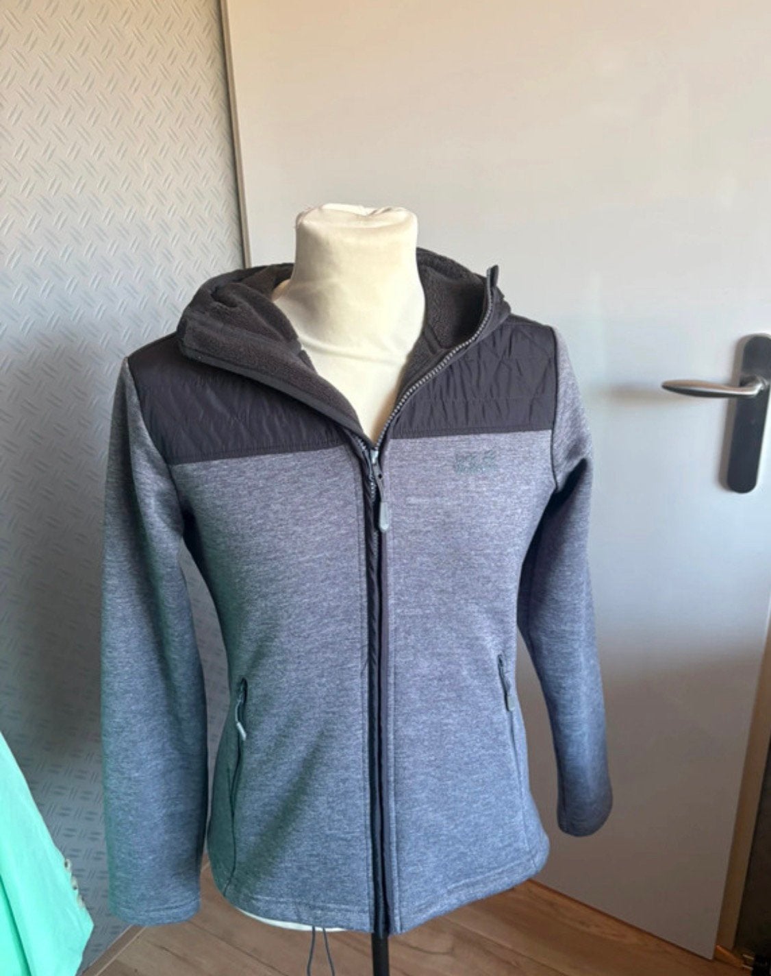 Jack wolfskin outdoor jas vest m, Kleding | Dames, Ophalen of Verzenden, Zo goed als nieuw