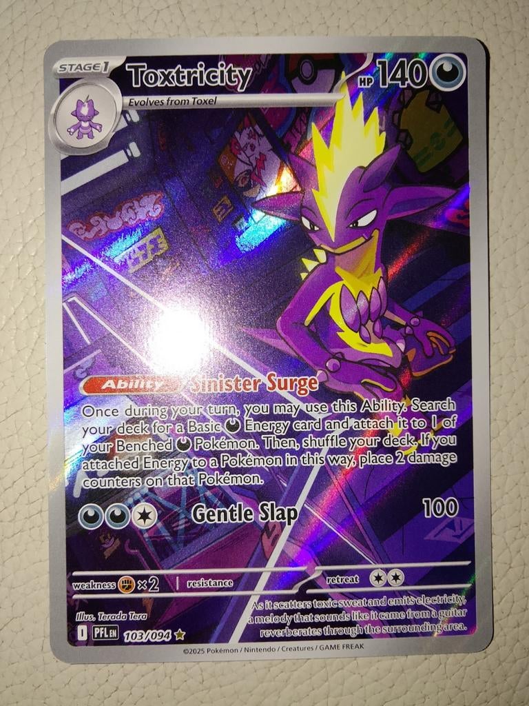 Toxtricity 103/094 Pokémon kaart, Ophalen of Verzenden
