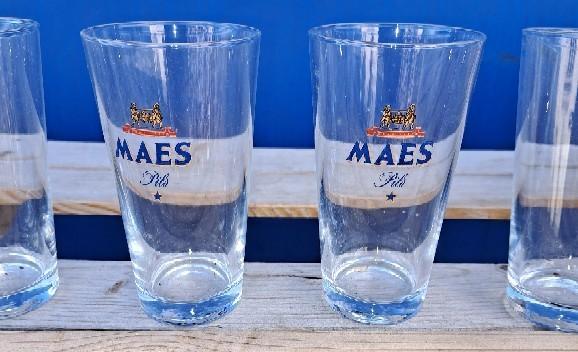 glas glazen maes pils bierglazen, Ophalen