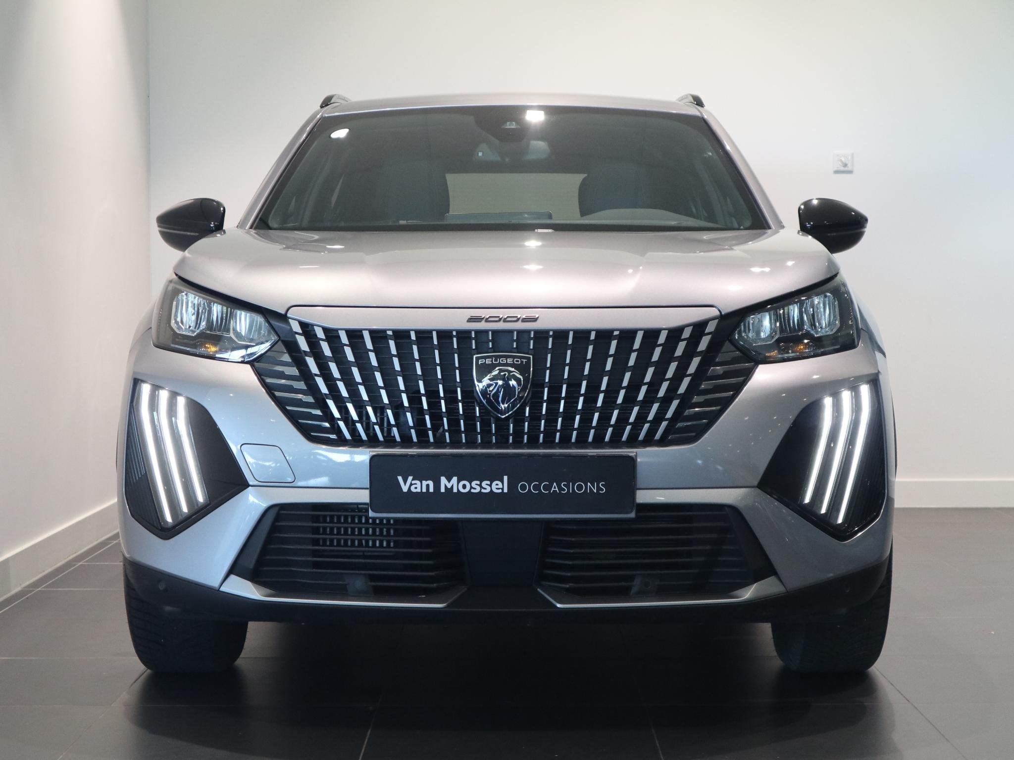 Peugeot 2008 145 Allure | Automaat | Navigatie | Draadloos l, 136 pk, Gebruikt, Euro 6, 1199 cc