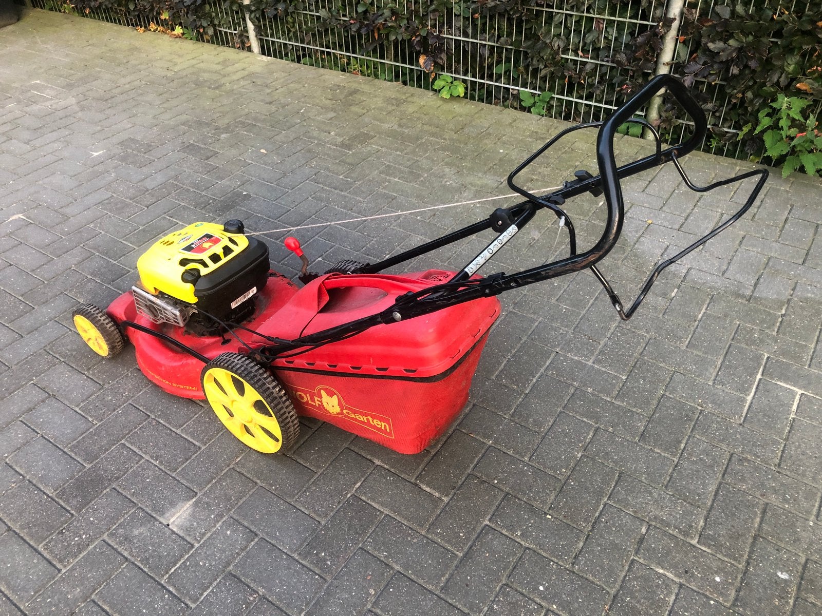 Grasmaaier starten en lopen, Ophalen, Cirkelmaaier, Gebruikt, Opvangbak