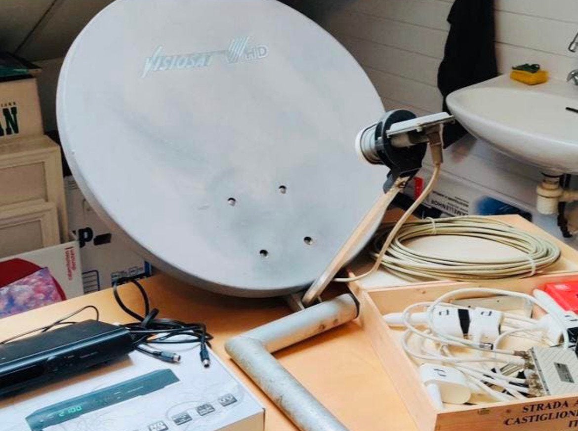 Satteliet schotel visiosat Hd set compleet, Audio, Tv en Foto, Schotelantennes, Ophalen, Zo goed als nieuw, Overige merken