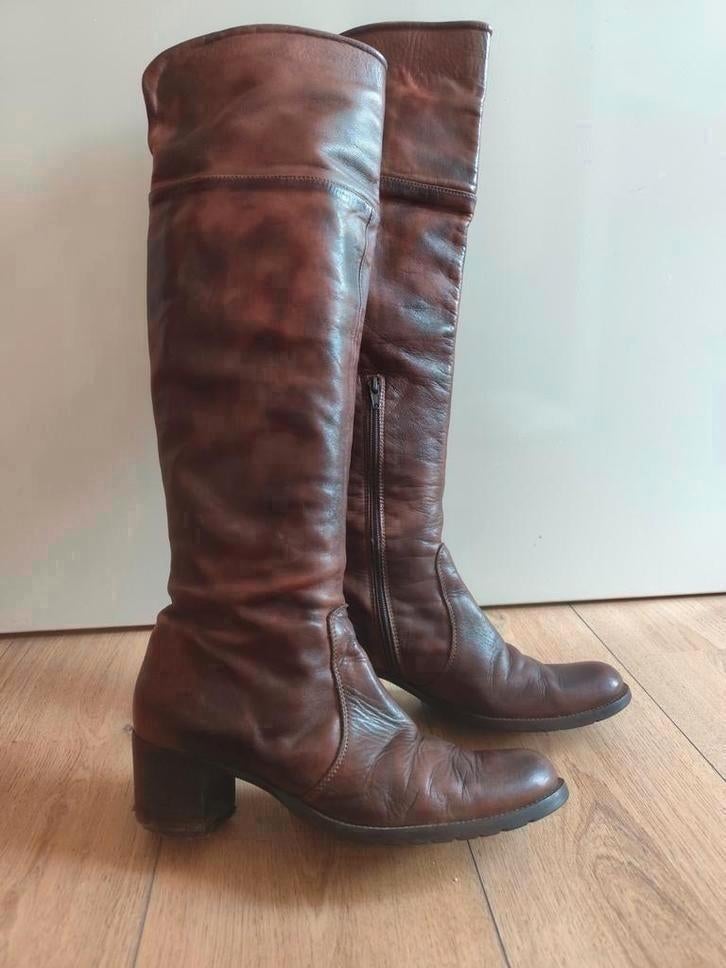 Mooie leren laarzen 39, Kleding | Dames, Schoenen, Hoge laarzen, Bruin, Ophalen of Verzenden, Onbekend