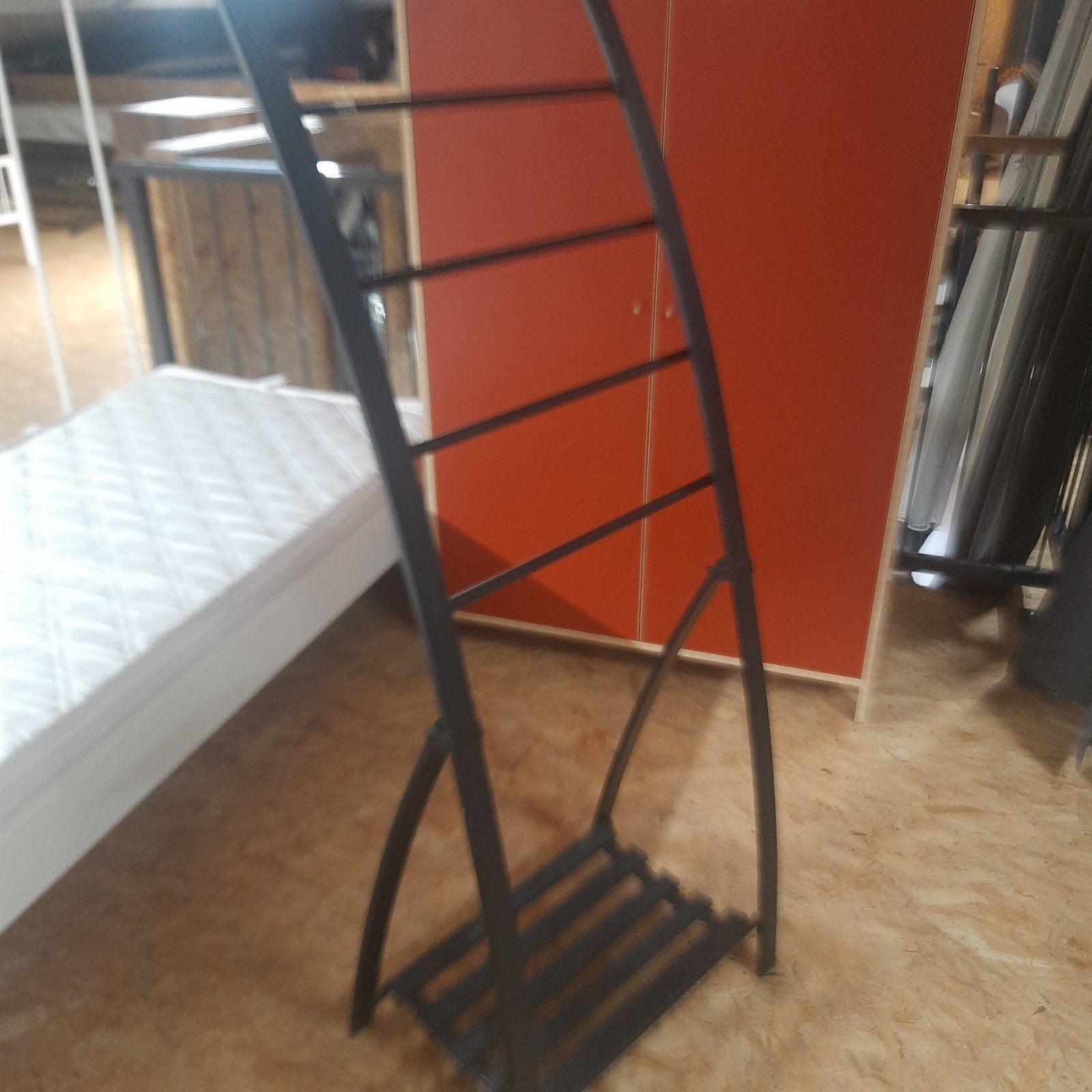 Allibert mat zwart handdoekenrek kledingrek, Ophalen, Zo goed als nieuw, Zwart