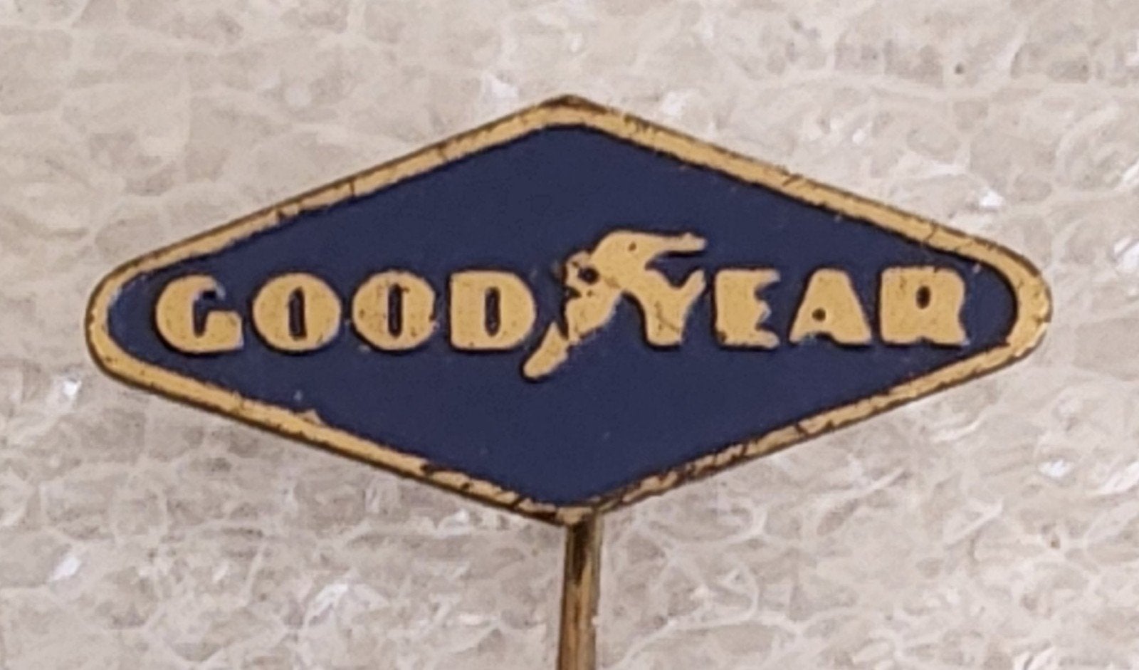 Vintage Goodyear Autobanden Speldje, Verzamelen, Ophalen of Verzenden, Gebruikt, Merk, Speldje of Pin