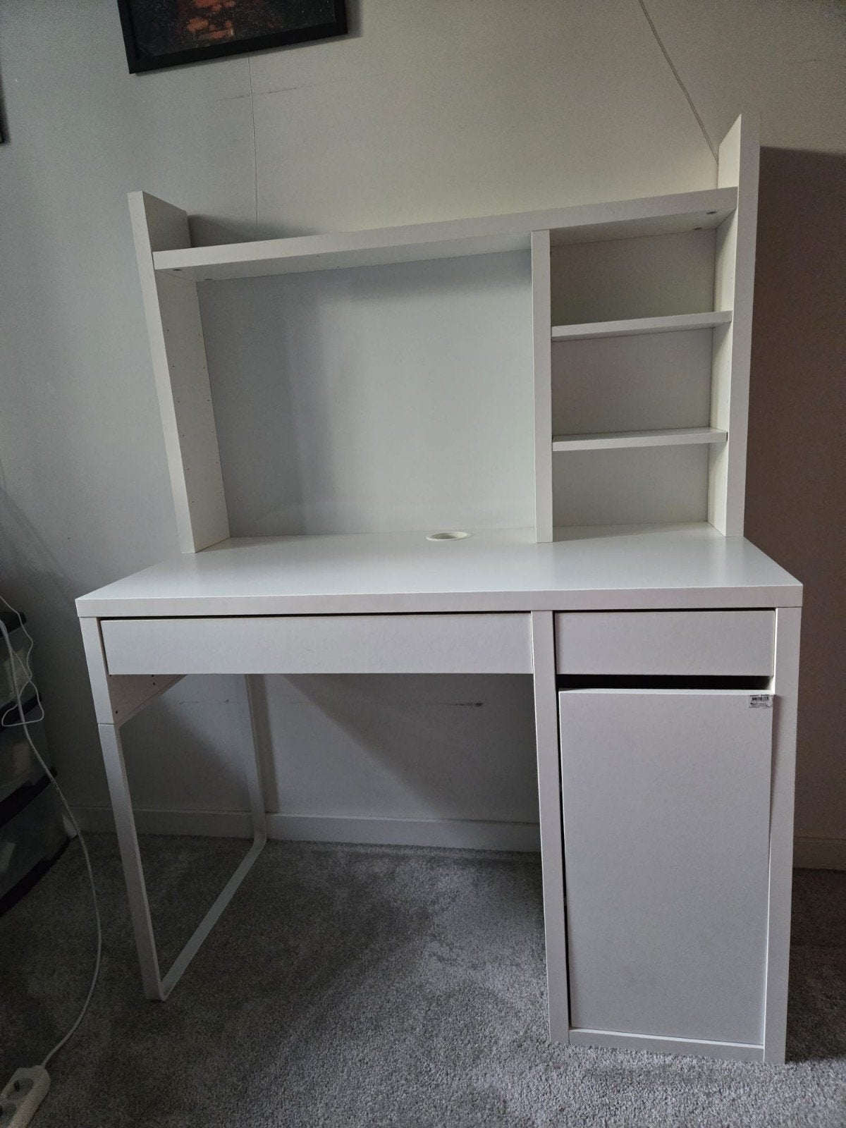 IKEA Micke Bureau met opzetstuk - Wit, 105 cm, Spaanplaat of MDF, 50 cm, Zo goed als nieuw