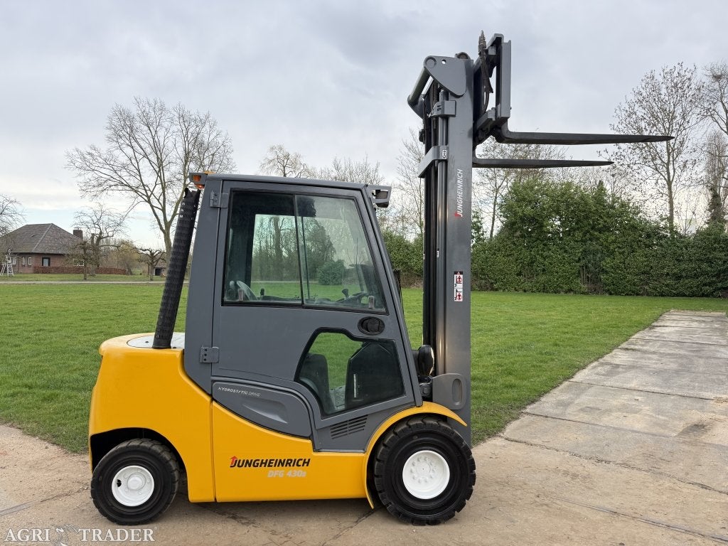 Jungheinrich 3000KG diesel triplo 7m Sideshift 4e vent 2300u, Diesel, Jungheinrich, Heftruck, Ophalen of Verzenden