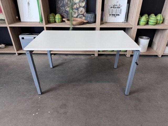 Verstelbaar bureau 140x8cm en 160x80cm,100€/st,200st, Gebruikt, Metaal, Ophalen of Verzenden, Computerbureau