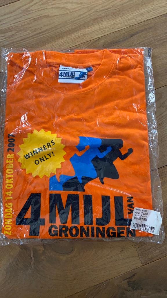 4 Mijl van Groningen 2007 t-shirt maat L Nieuw in verpakking, Sport en Fitness, Loopsport en Atletiek, Ophalen of Verzenden, Nieuw