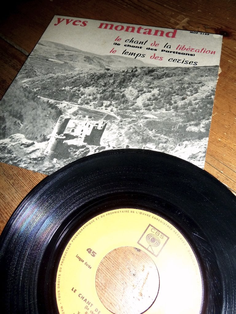 EP YVES MONTAND le chant de la liberation 1957, EP, Ophalen of Verzenden, EP