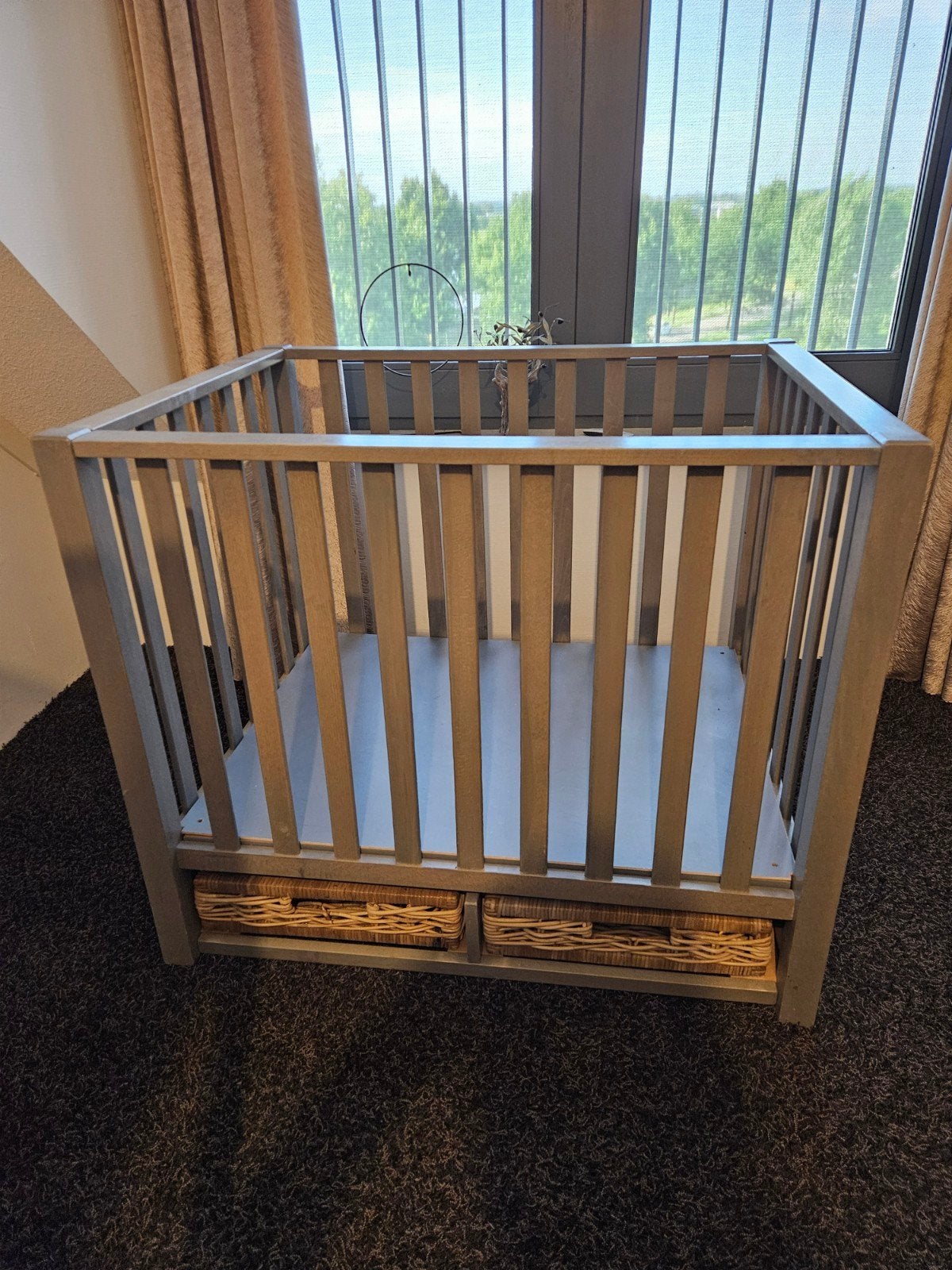 Mooie box met opbergmanden, Ophalen, Gebruikt, Ledikant