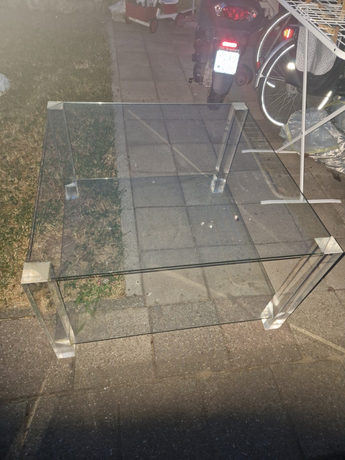 Gratis op te halen: Mooie glazen salontafel, Ophalen