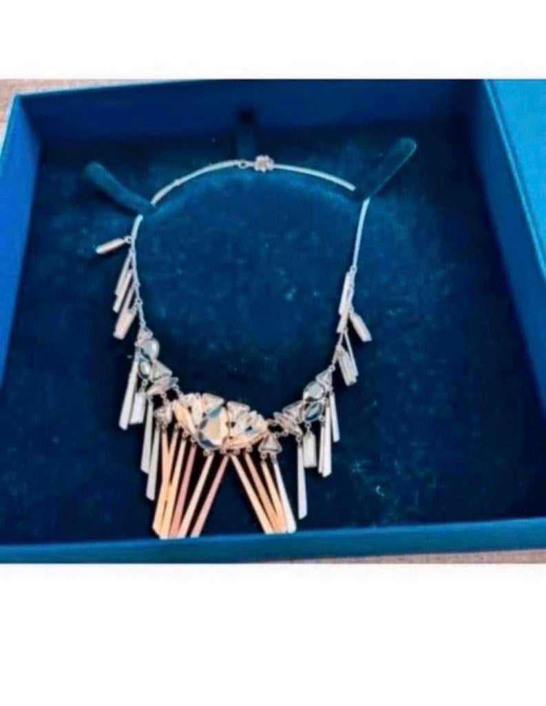 Nieuwe Swarovski Ketting - Perfect Cadeau!, Met kristal, Overige materialen, Nieuw, Ophalen of Verzenden