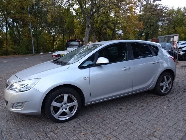 Opel Astra J A14NET bj 2011 1.4 turbo 6 gang 5 d voor demont, Auto-onderdelen, Gebruikt, -, -, Opel