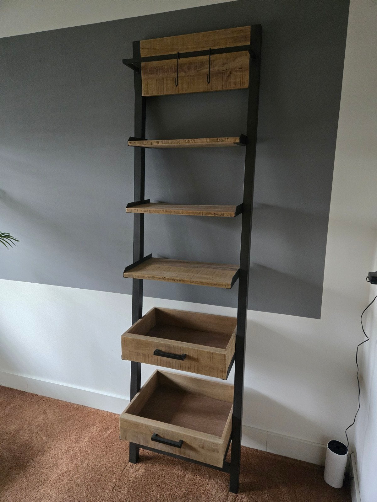 Opbergrek (hout/donkergrijs staal) nieuwstaat, Ophalen, Zo goed als nieuw, 25 tot 50 cm, Minder dan 150 cm