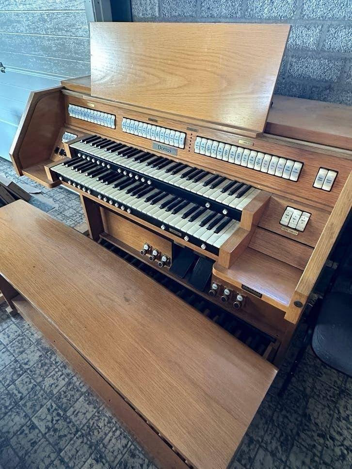 aansluiting - Domus Orgel met 2 klavieren en MIDI, Muziek en Instrumenten, Ophalen, Nieuw, 2 klavieren, Orgel