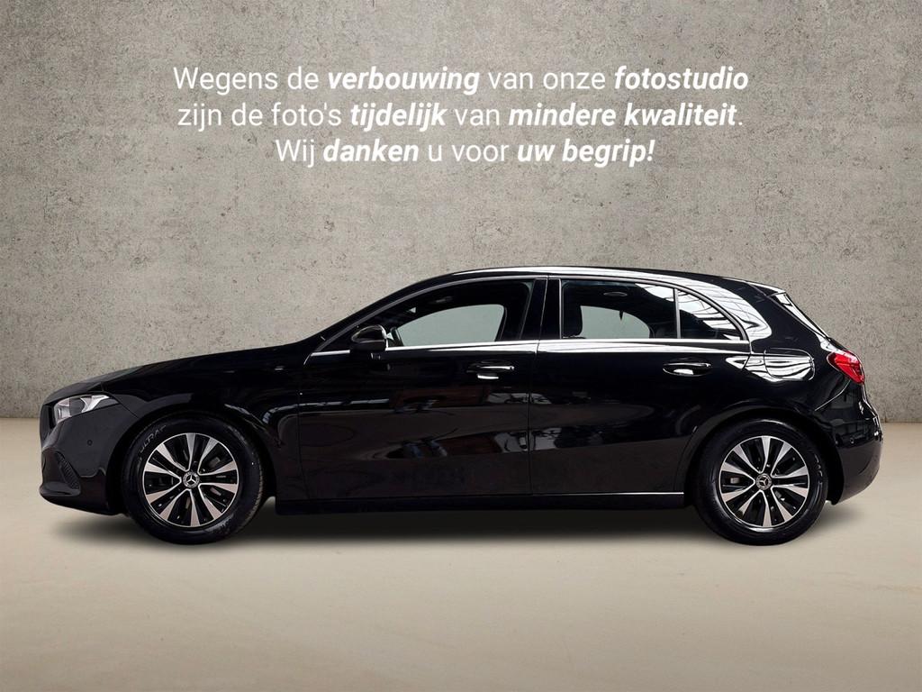 Mercedes-Benz A-Klasse 160 Sport (APPLE CARPLAY, GROOT NAVI,, Auto's, Mercedes-Benz, Voorwielaandrijving, Gebruikt, 4 cilinders