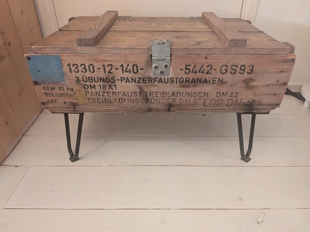 Munitiekist als salontafel / bijzettafel, Huis en Inrichting, Tafels | Salontafels, Ophalen, 50 tot 100 cm, Minder dan 50 cm