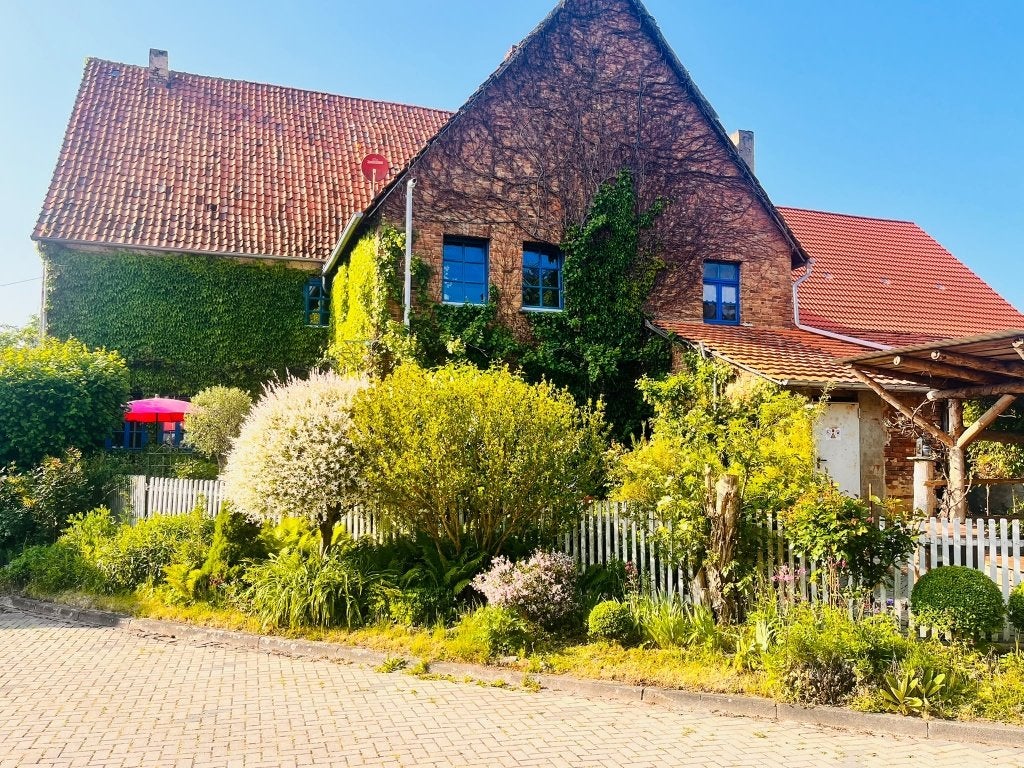Royaal huis met atelierruimte aan de Diemelsee in Duitsland, Huizen en Kamers, Woonhuis, Duitsland, Verkoop zonder makelaar, 240 m²