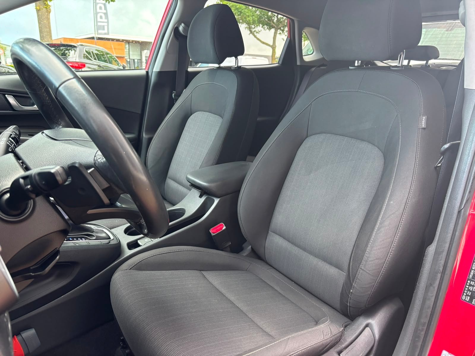 Foto 2 van Hyundai Kona 1.6 GDI HEV Fashion | Trekhaak | Apple Carplay