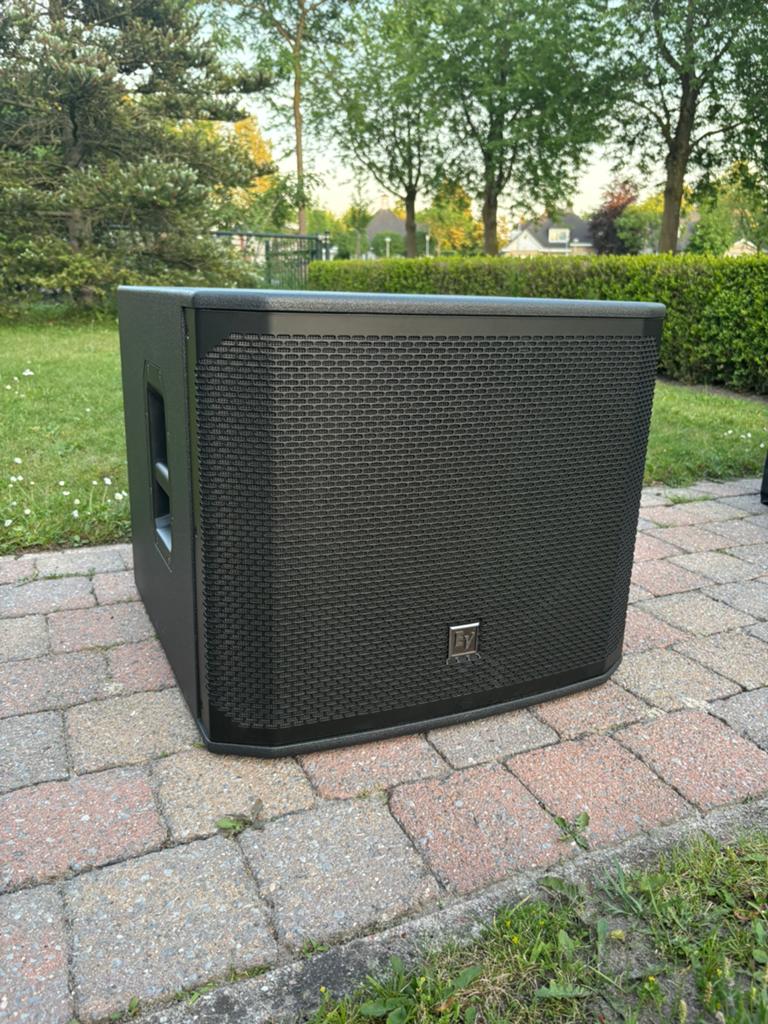 Electro Voice EKX 15sp actieve subwoofer, Subwoofer, Zo goed als nieuw, 120 watt of meer, Ophalen
