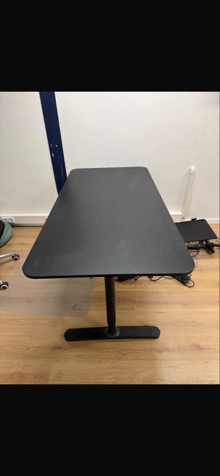 2 stuks ikea bekannt bureau, Ophalen, Gebruikt, Metaal, In hoogte verstelbaar