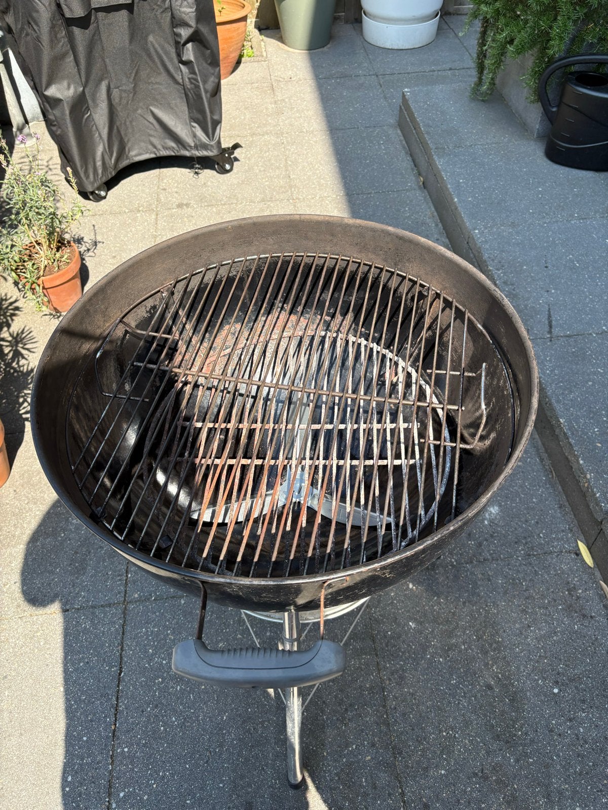 Weber Kettel 57cm - Gebruikt maar functioneel, Tuin en Terras, Barbecue-accessoires, Gebruikt, Ophalen