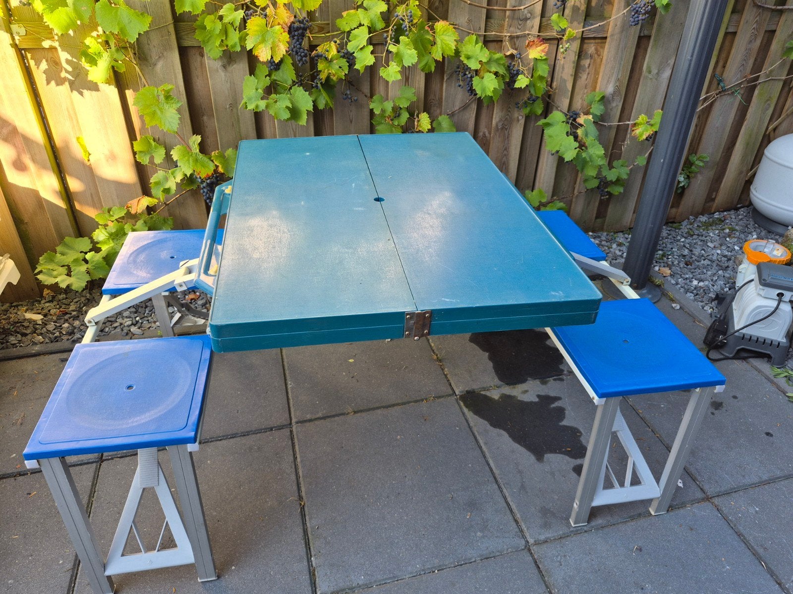 Inklapbare picknicktafel met 4 zitplaatsen, Ophalen, Gebruikt, Aluminium, Inklapbaar