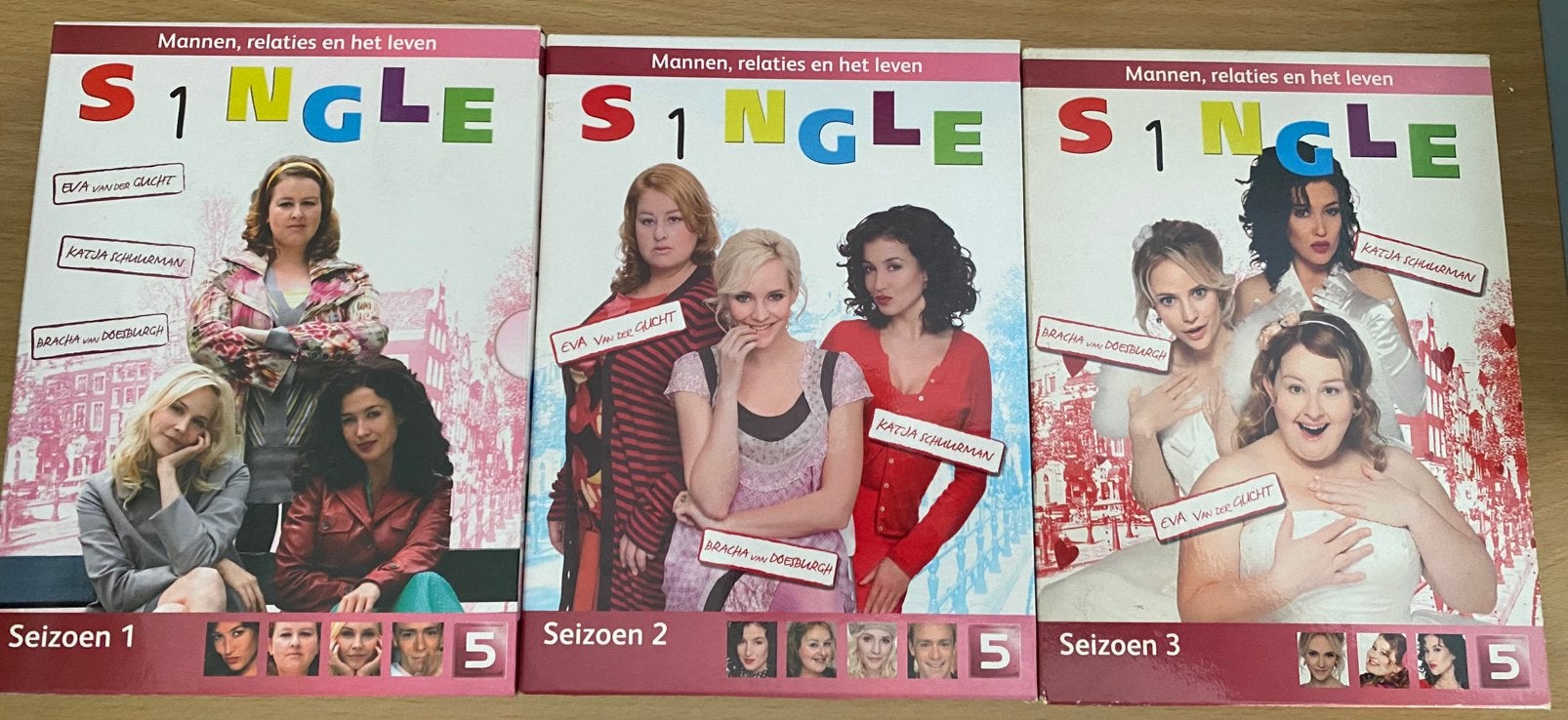 Single (Seizoen 1-2-3), Cd's en Dvd's, Dvd's | Tv en Series, Alle leeftijden, Seizoen 1, Drama, Zo goed als nieuw
