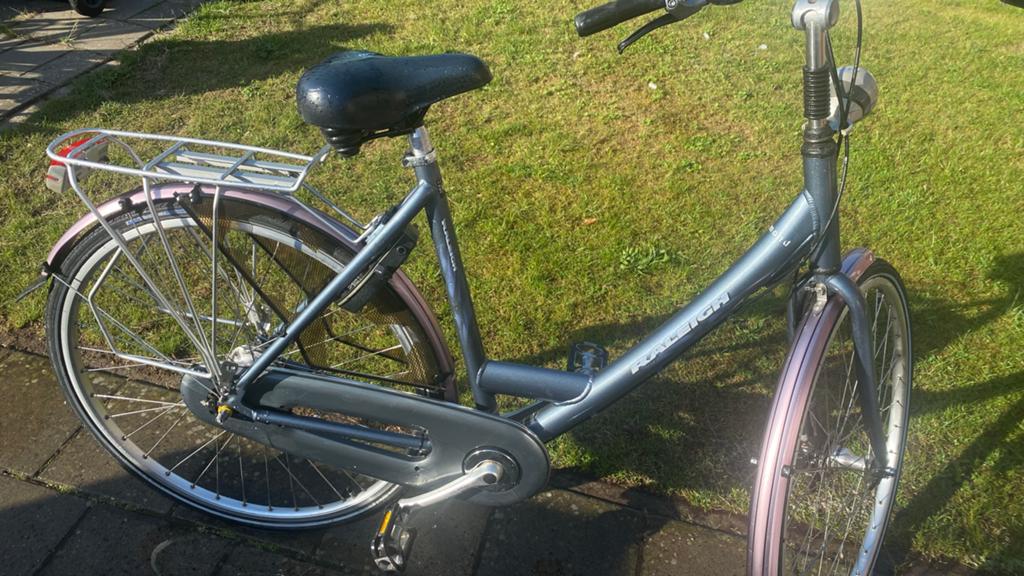 Raleigh damesfiets met lage instap, Fietsen en Brommers, Fietsen | Dames | Damesfietsen, Gebruikt, Overige merken, (Extra) lage instap