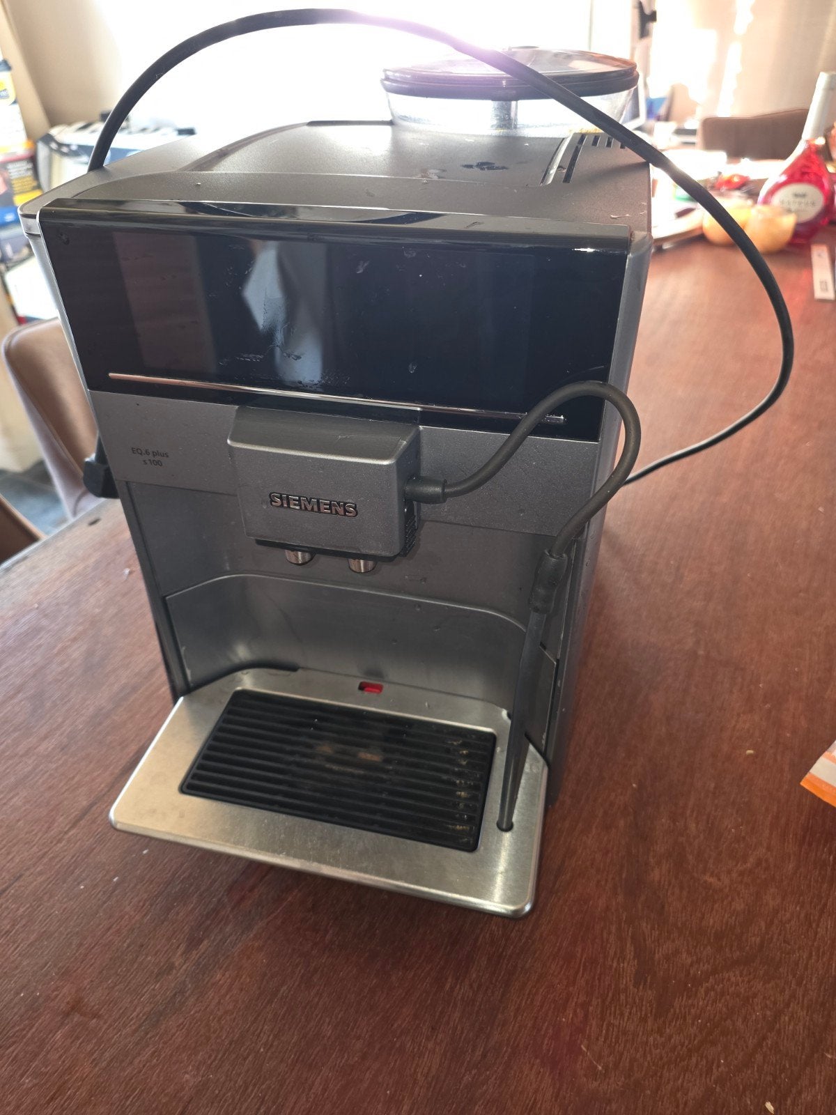 Siemens EQ.6 Plus S100 – Defect – Voor reparatie/onderdelen, Ophalen, Niet werkend, Koffiemachine, Koffiebonen
