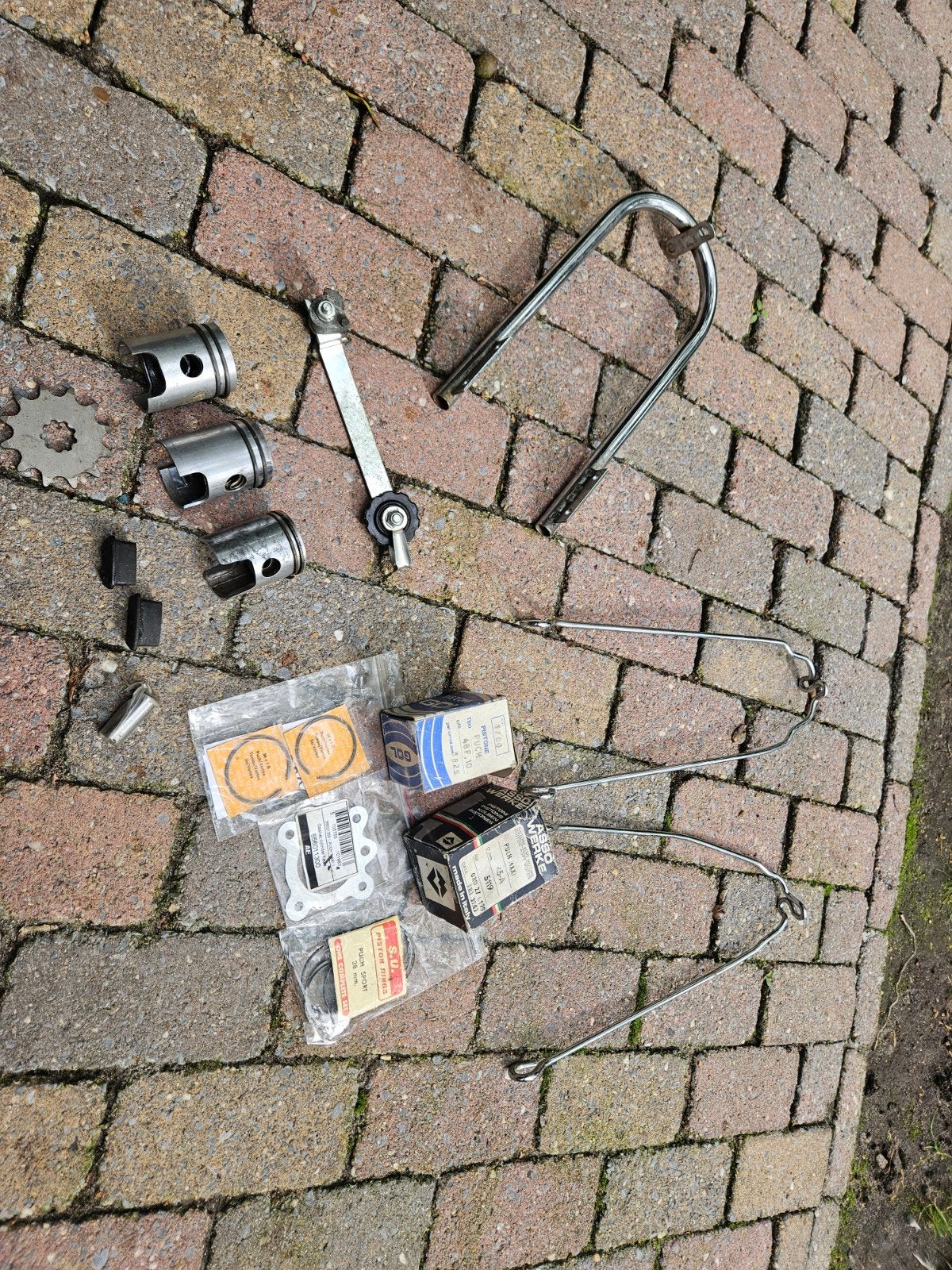 Puch maxi onderdelen nieuw en gebruikt zuigers veren, Ophalen of Verzenden, Nieuw