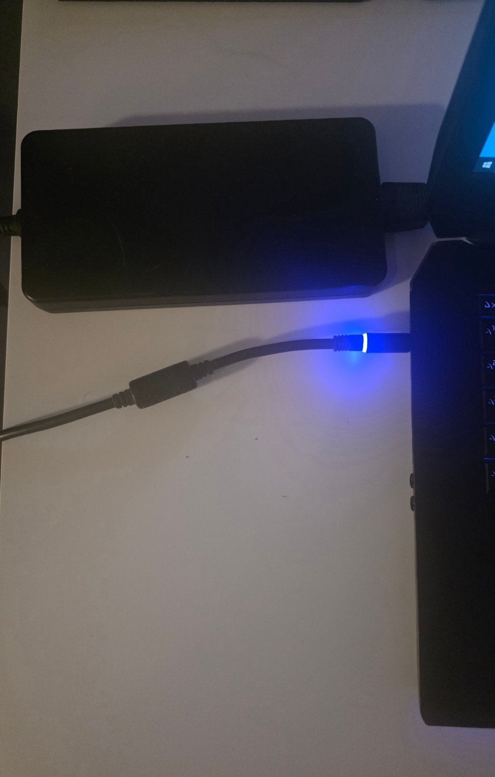 Foto 3 van Alienware 15 R2 Gaming Laptop i7-6700HQ GTX 970M 16GB RAM