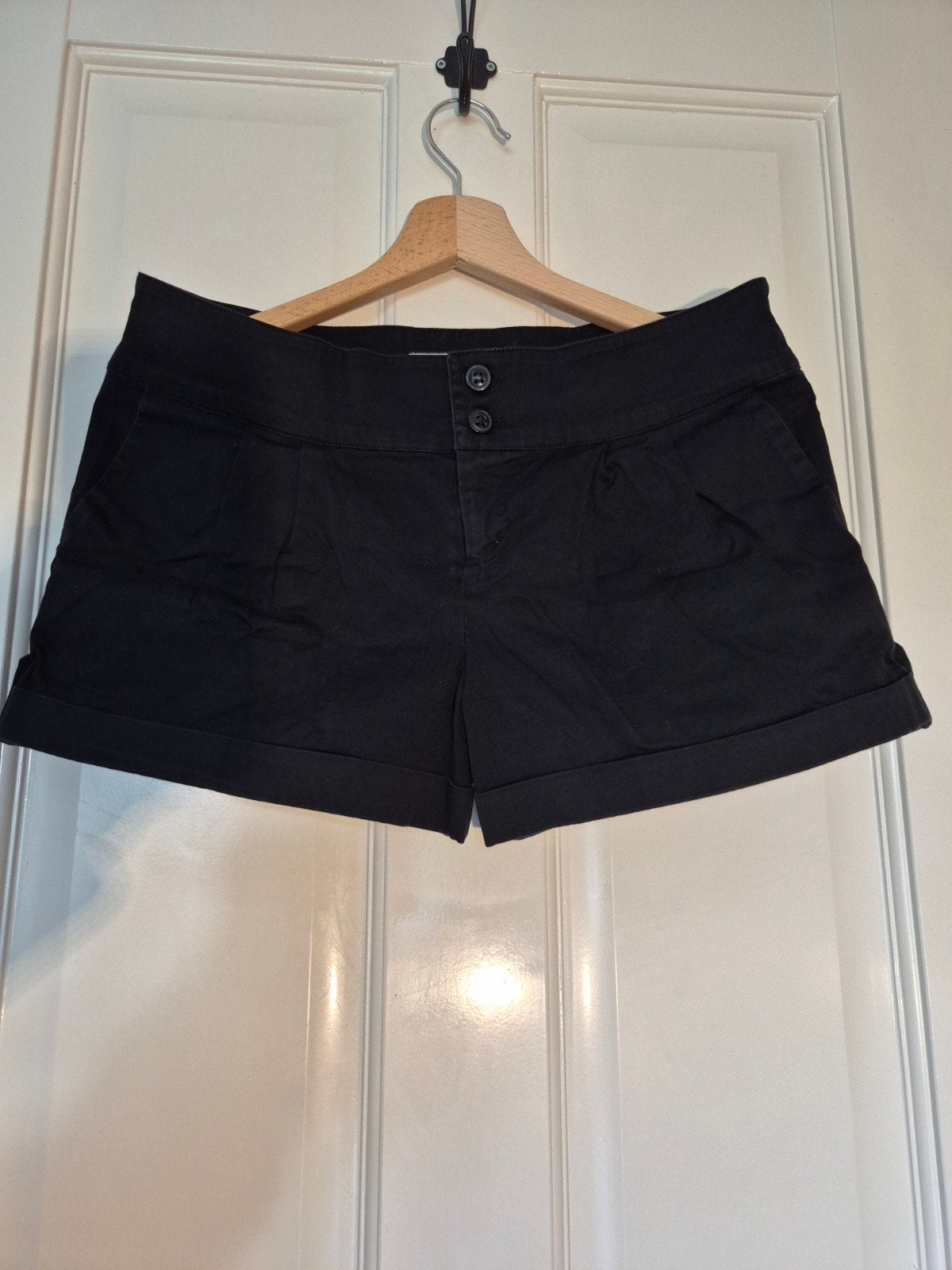Bershka zwarte korte broek - Maat 38/40 (M), Maat 38/40 (M), Kort, Verzenden, Zwart