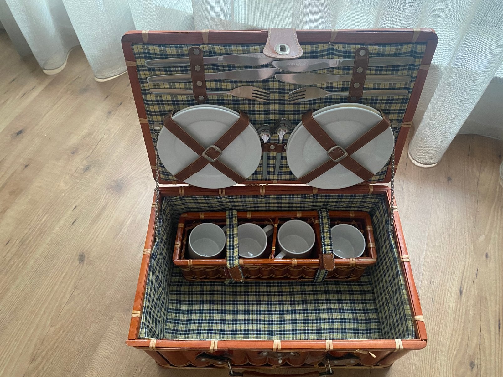 Picknickmand, Ophalen, Zo goed als nieuw