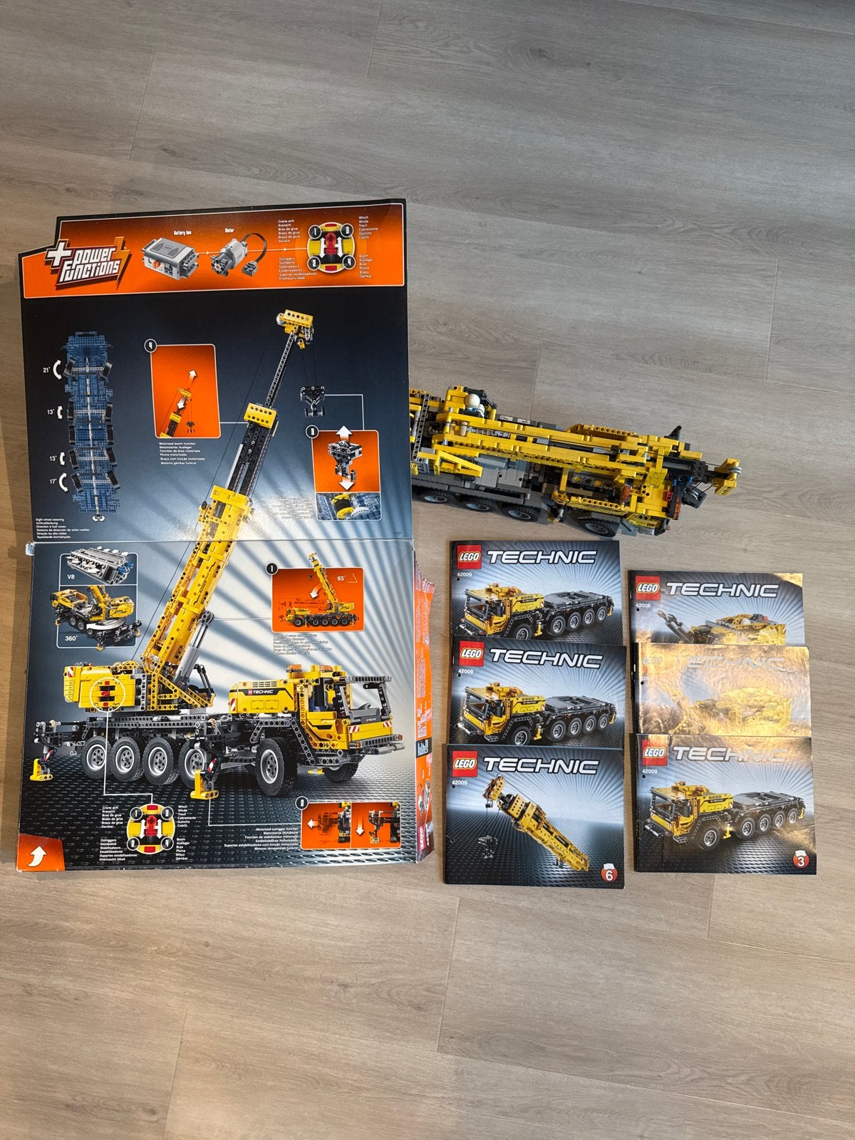 Lego Technic Kraanwagen 42009 - Compleet met doos en boekjes, Lego, Ophalen of Verzenden, Zo goed als nieuw, Complete set
