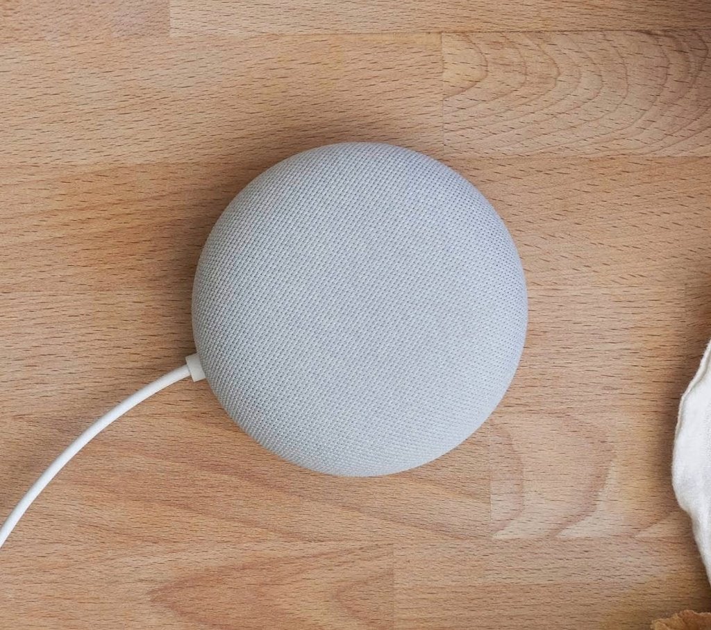 Google Nest Mini - Wit, Slimme speaker, Google, Ophalen of Verzenden, Zo goed als nieuw