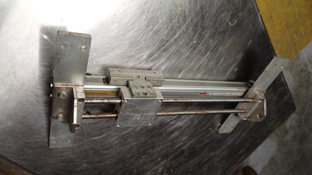 Pneumatische lineaire actuator, Ophalen of Verzenden
