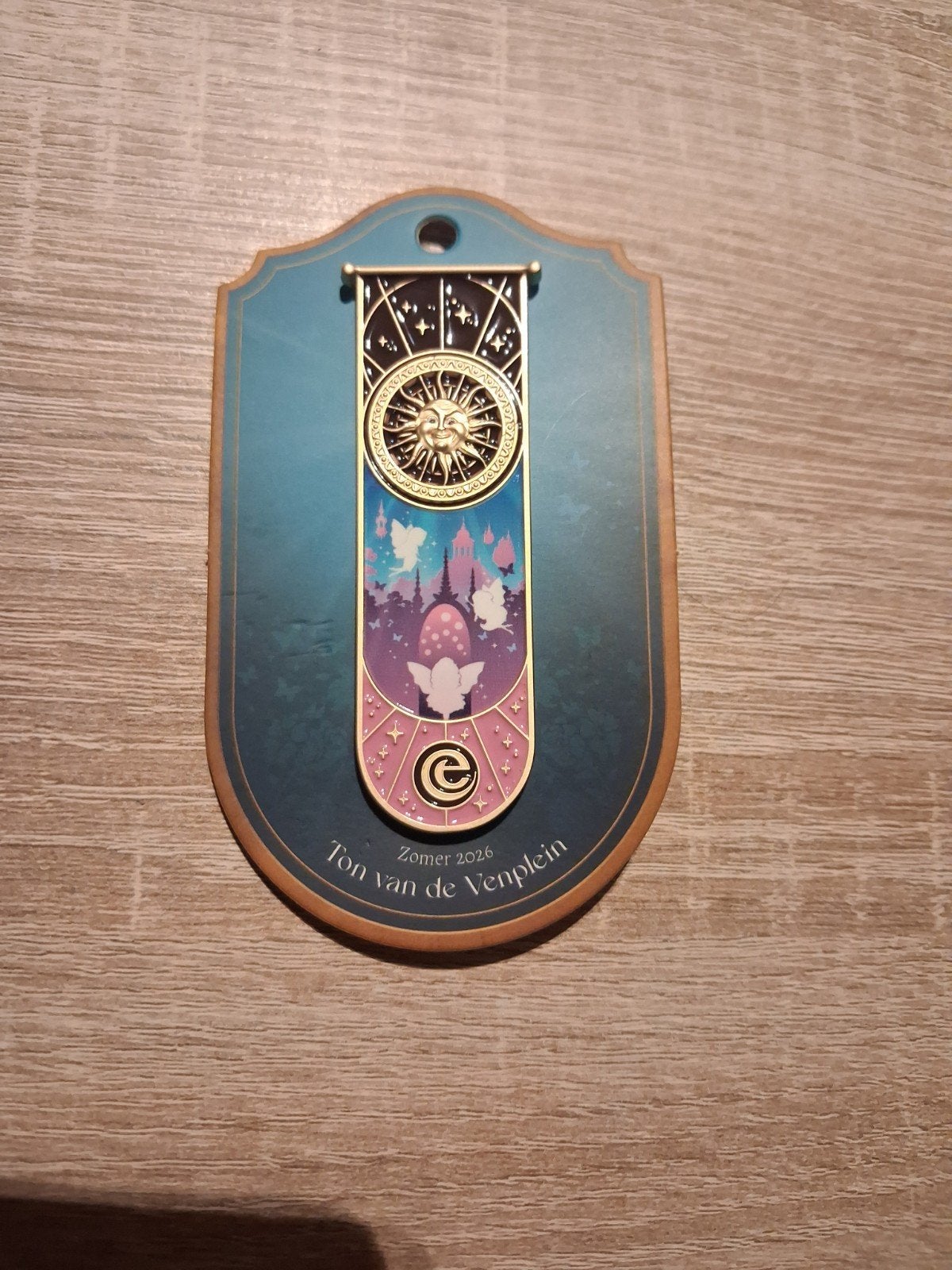 efteling zomer pin ton van de venplein, Ophalen of Verzenden, Nieuw, Button of Speldje