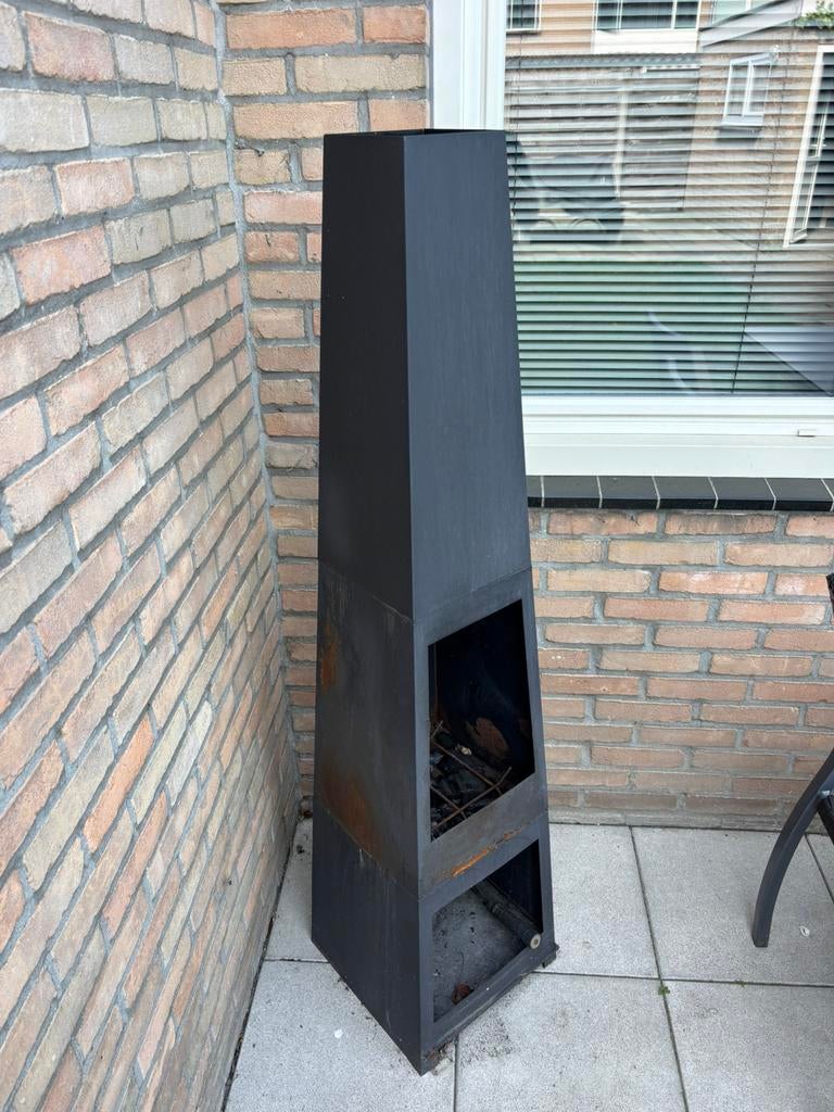 Tuinhaard (inclusief hout en aanmaakblokjes), Ophalen, Zo goed als nieuw