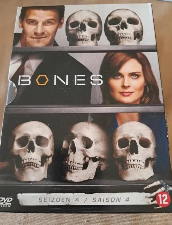 DVD boxset Bones seizoen 4, Cd's en Dvd's, Dvd's | Tv en Series, Ophalen of Verzenden, Zo goed als nieuw, Vanaf 12 jaar, Boxset
