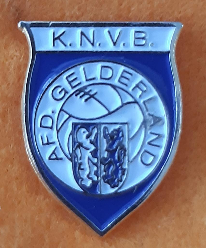 Speldje/pin KNVB afdeling Gelderland, Verzamelen, Speldjes, Pins en Buttons, Ophalen of Verzenden