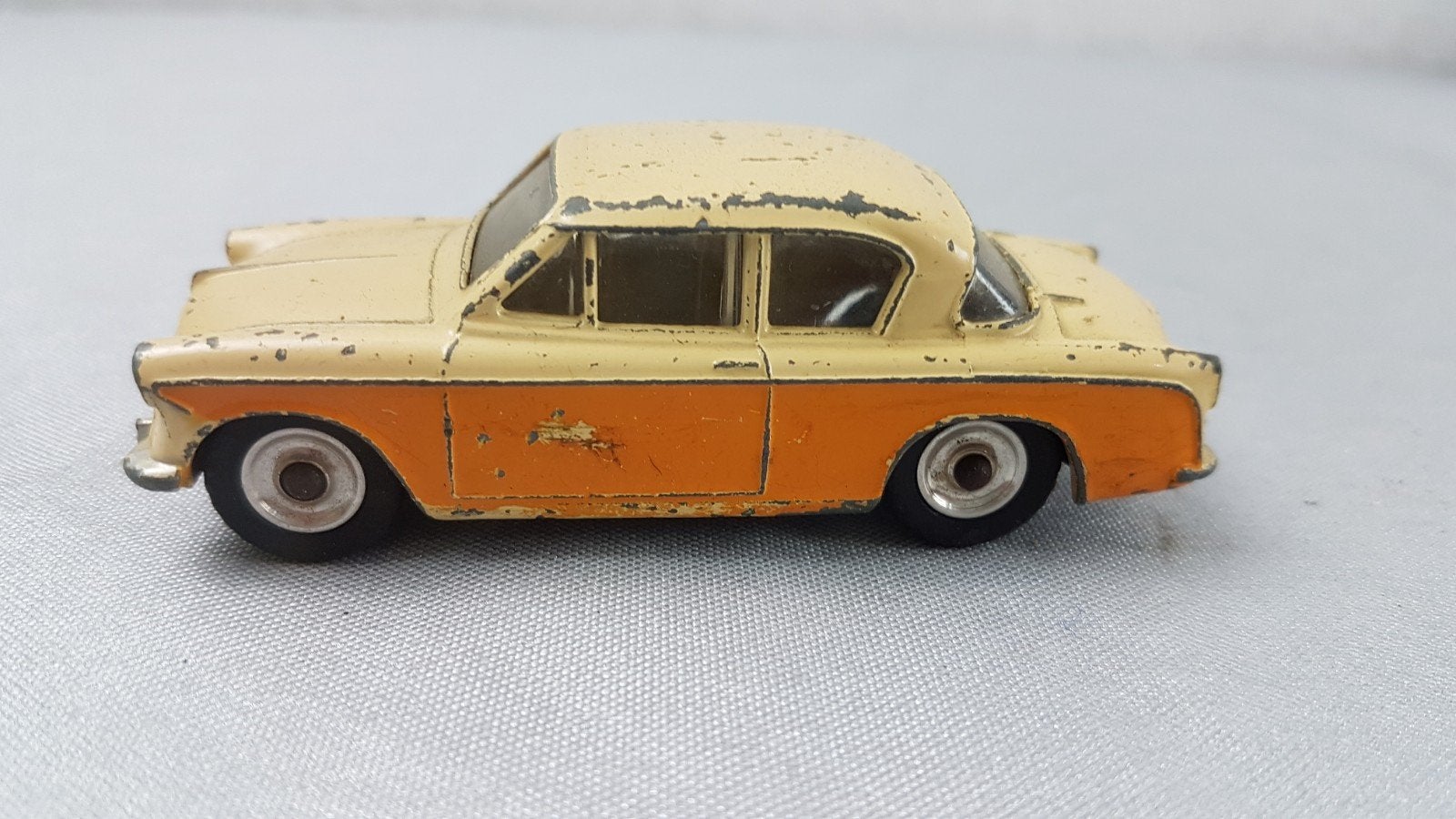 Dinky Toys Sunbeam Rapier 166, Hobby en Vrije tijd, Ophalen of Verzenden, Gebruikt, Auto, Dinky Toys
