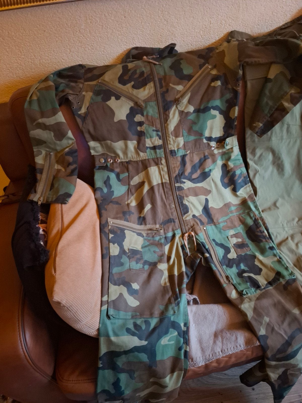 Militair camouflagepak en broek, Ophalen of Verzenden, Landmacht, Overige gebieden, Kleding of Schoenen