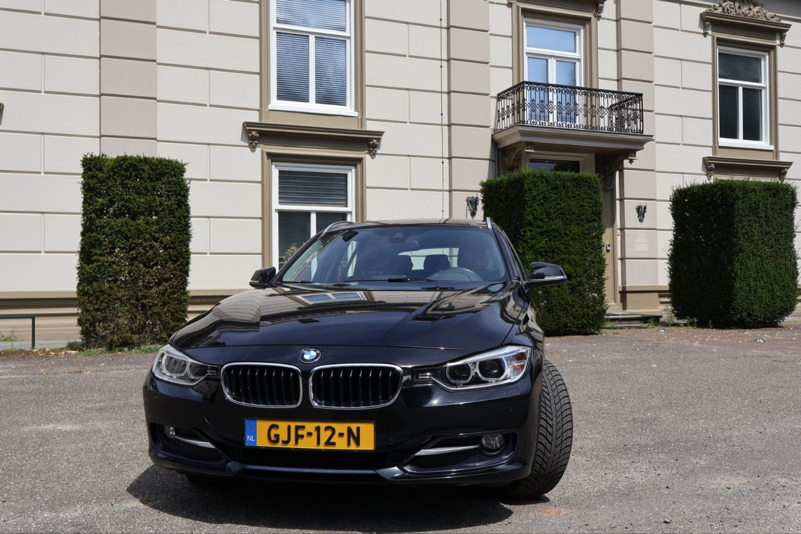 BMW 316i Sport Touring 2015 - 99500 KM, Automaat, Zwart, 4 cilinders, Zwart